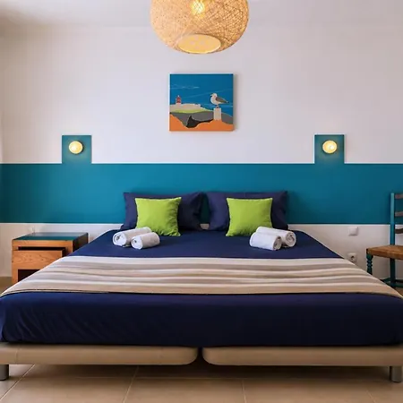 Tonel Aparthotel 3*