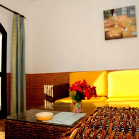 Tonel Turisticos Aparthotel