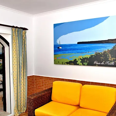 Tonel Turisticos Aparthotel
